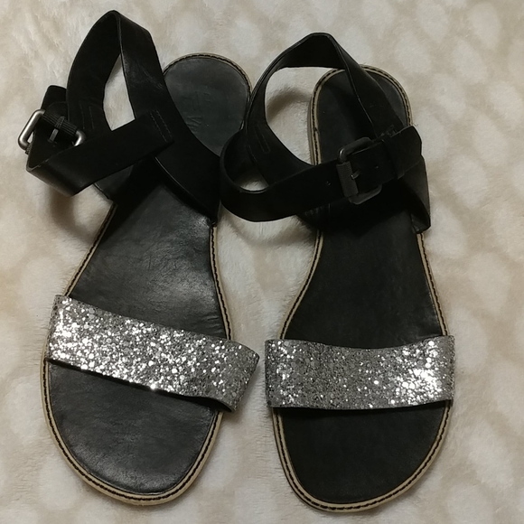 Vera Wang Glitter Strap Sandals - Picture 2 of 4